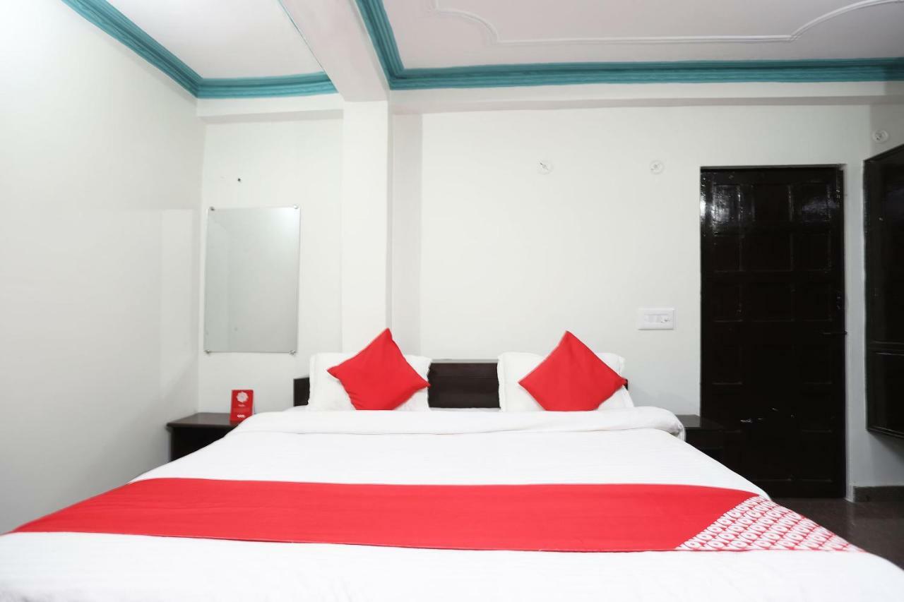 Oyo 43694 Hotel Hillson Pauri Exterior foto