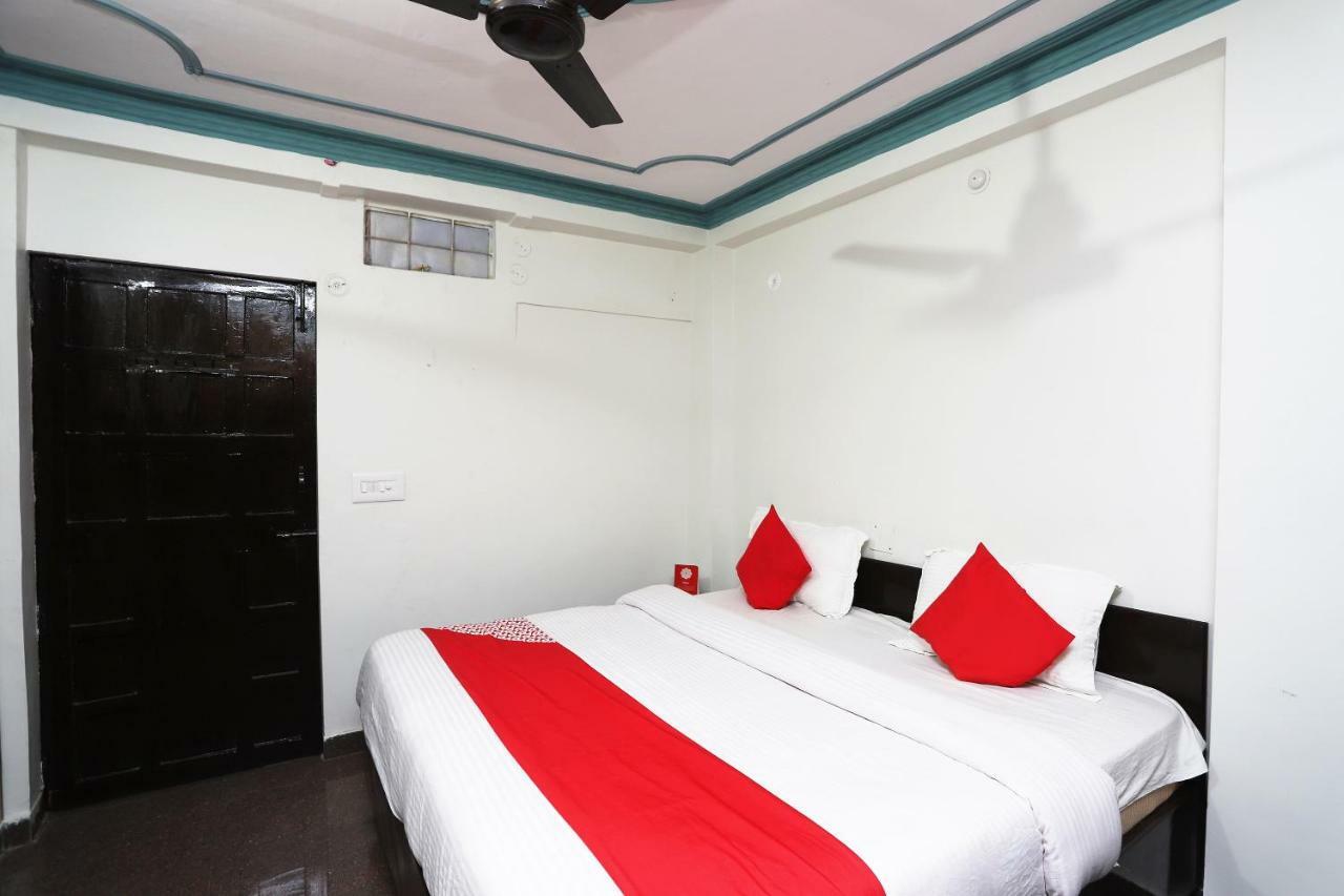 Oyo 43694 Hotel Hillson Pauri Exterior foto